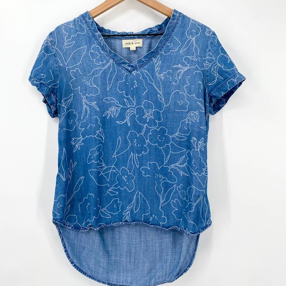 Cloth & Stone Blue Chambray Floral Print V-Neck Hi-Low Tee‎ Size X-Small - Picture 1 of 7
